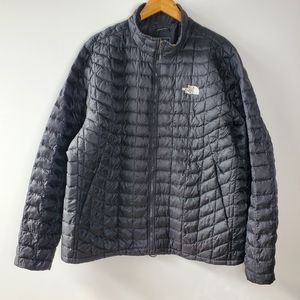 The North Face Mens Full Zip lightweight puffer coat EUC